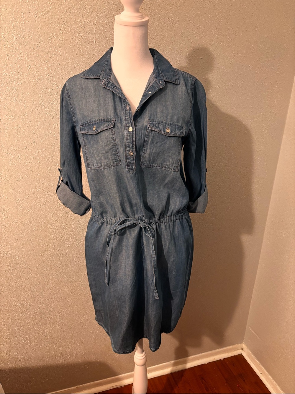 Gloria Vanderbilt Chambray Shirt Dress in Light Denim Blue New